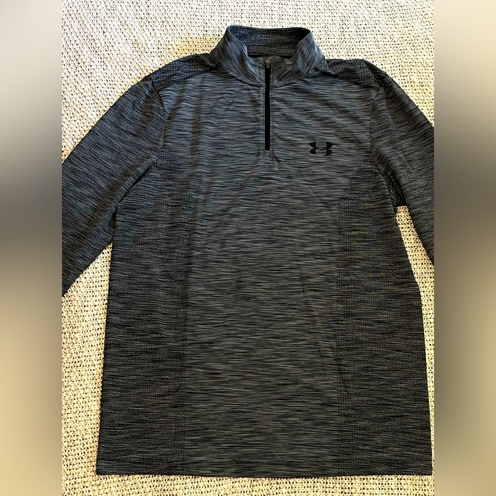 Under Armour 1/2 Zip long sleeve shirt